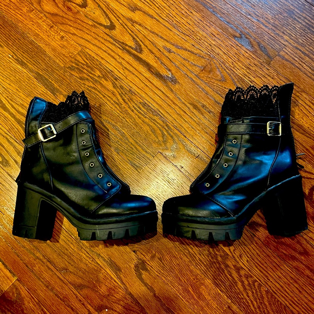 Black leather with lace trim Combat Boot wit Excellent Tread!!